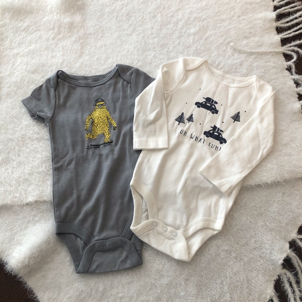 Baby outfits new without tags 3-6 months
